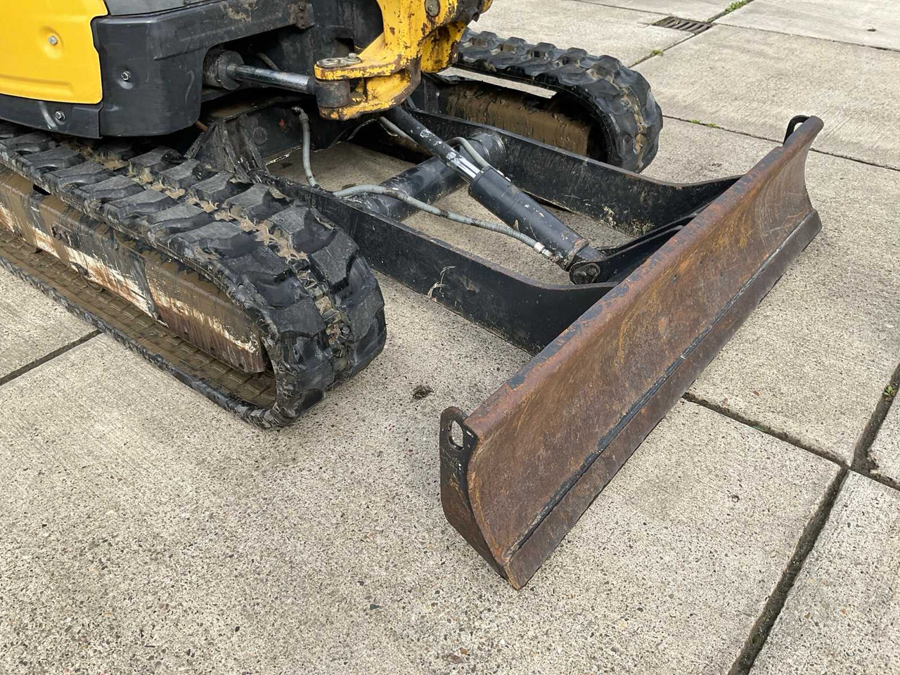 Crawler excavator Yanmar ViO50: picture 14