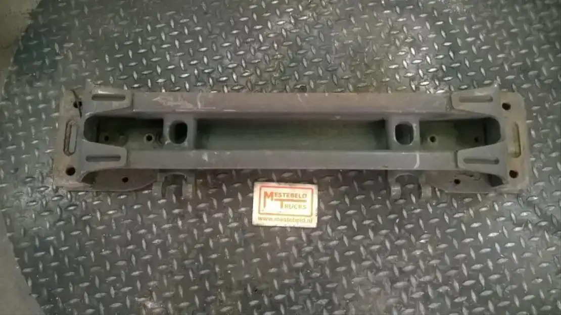 DAF Bevestigingsbalk van luchtvering  - Frame/ Chassis for Truck: picture 1 DAF Bevestigingsbalk van luchtvering  - Frame/ Chassis for Truck: picture 1