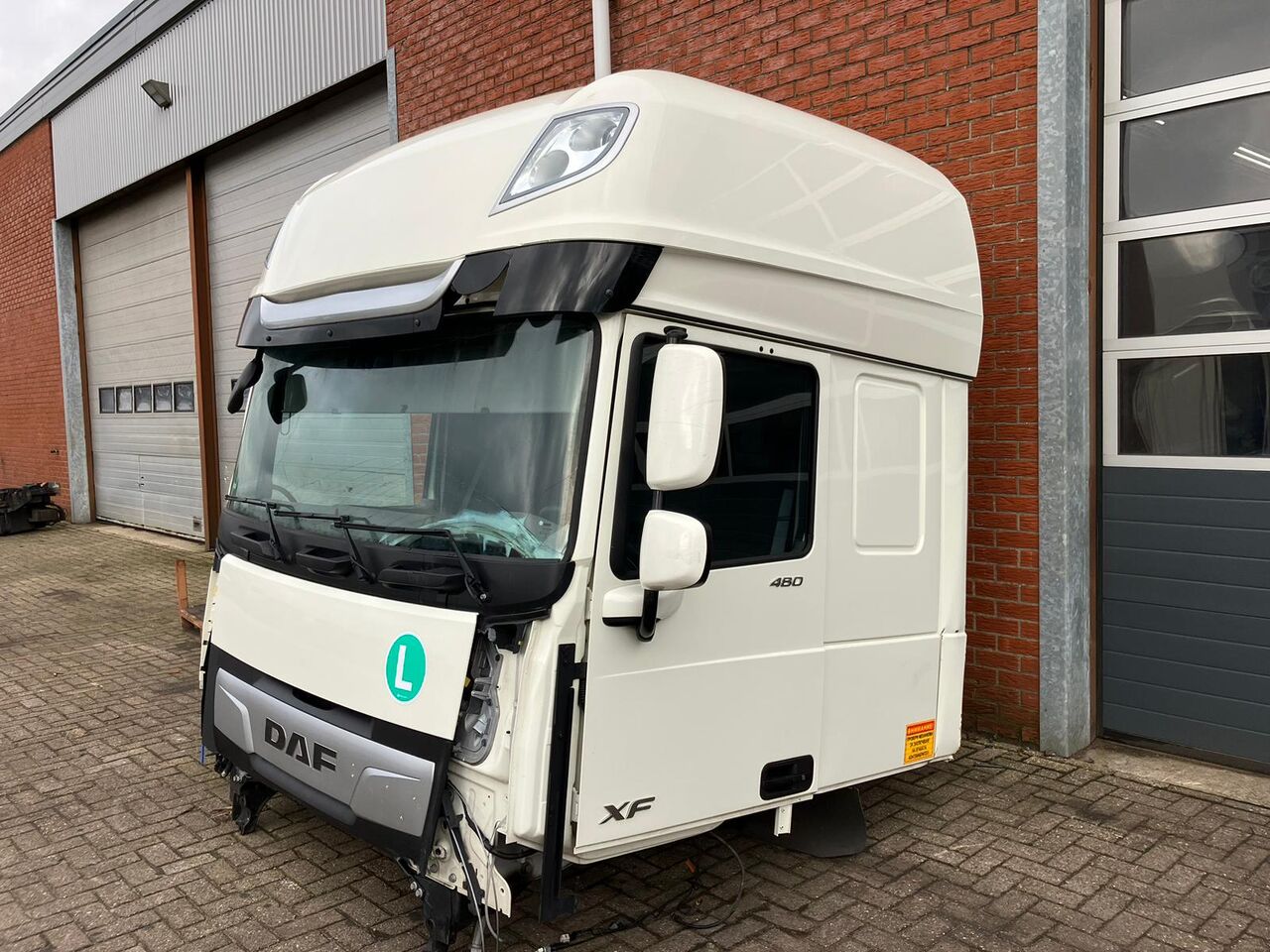 DAF Cabine XF 106 - 101607001 - Cab for Truck: picture 3 DAF Cabine XF 106 - 101607001 - Cab for Truck: picture 3