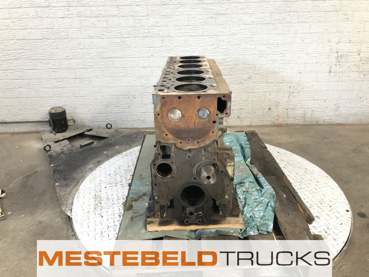 DAF Motorblok kaal - Engine for Truck: picture 2 DAF Motorblok kaal - Engine for Truck: picture 2