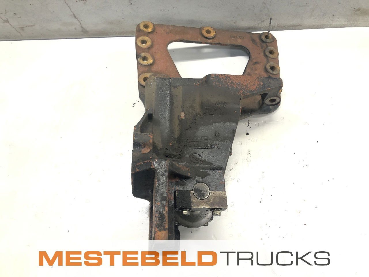 DAF Reactiestangsteun rechts - Frame/ Chassis for Truck: picture 1 DAF Reactiestangsteun rechts - Frame/ Chassis for Truck: picture 1