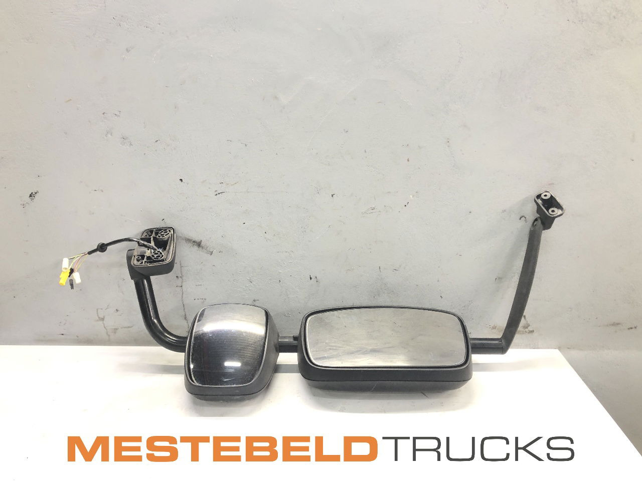 DAF Spiegels met steun - Cab and interior for Truck: picture 1 DAF Spiegels met steun - Cab and interior for Truck: picture 1