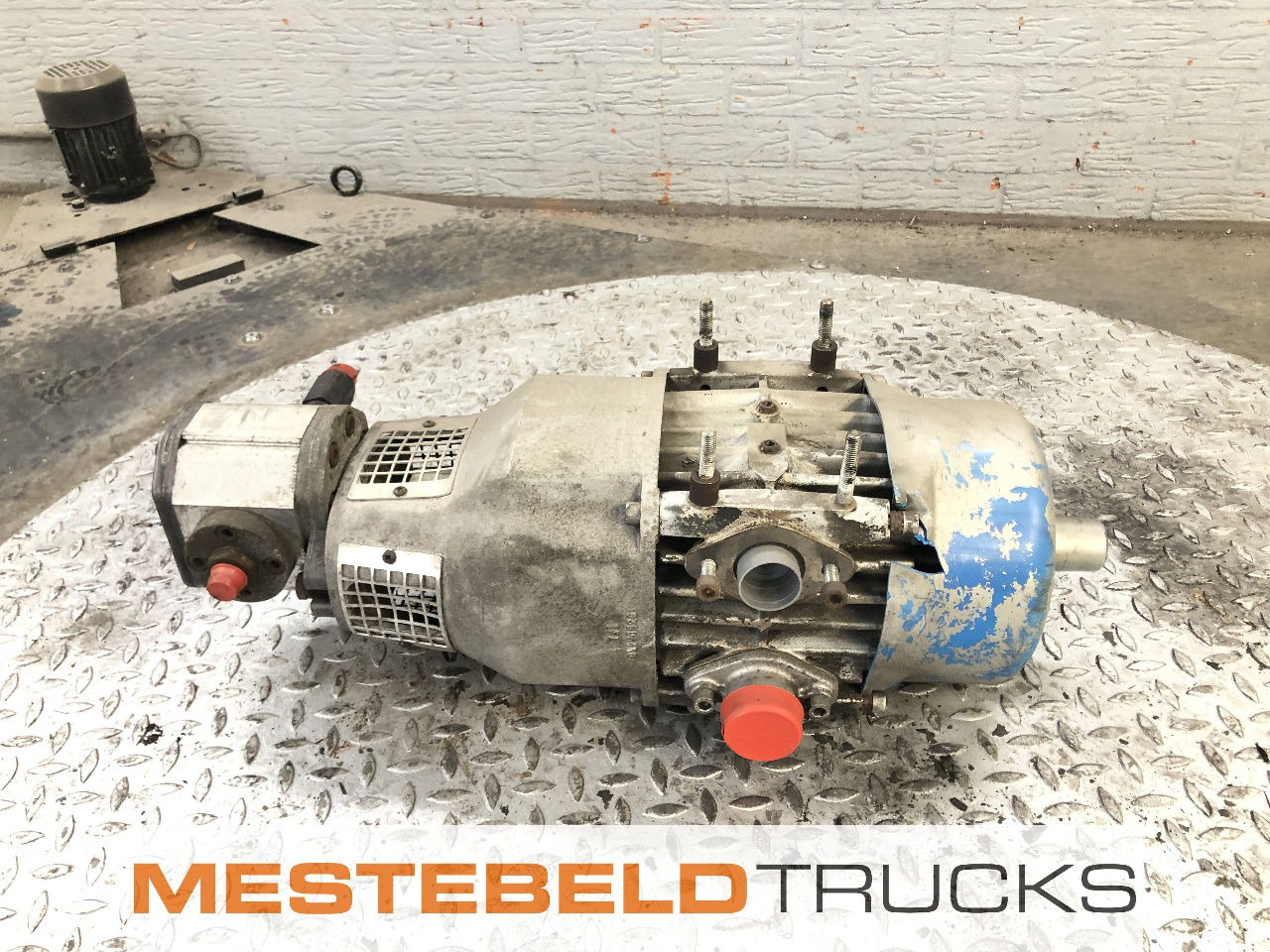 Diversen Compressor Blackmer E106 - Brake parts for Truck: picture 1 Diversen Compressor Blackmer E106 - Brake parts for Truck: picture 1