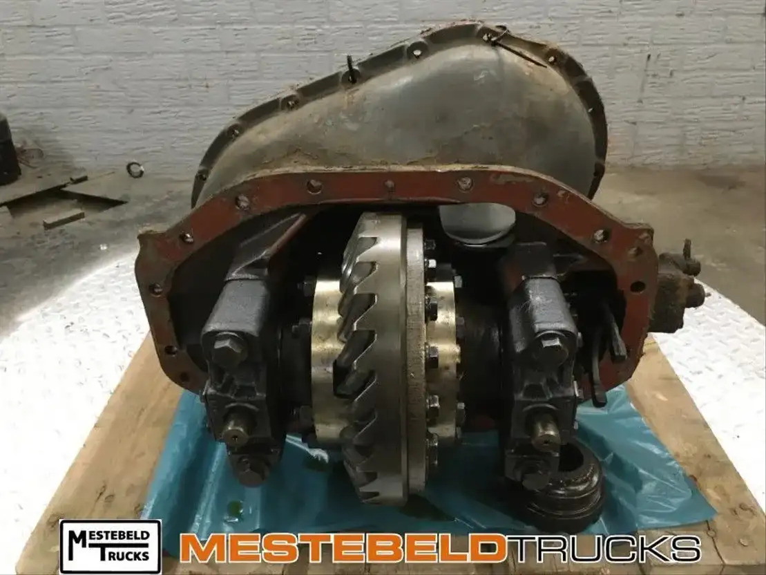 Ginaf Voorste differentieelhuis 1355T - Rear axle for Truck: picture 2 Ginaf Voorste differentieelhuis 1355T - Rear axle for Truck: picture 2