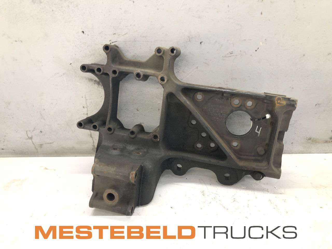 MAN Combisteun voorzijde links TGS - Frame/ Chassis for Truck: picture 1 MAN Combisteun voorzijde links TGS - Frame/ Chassis for Truck: picture 1