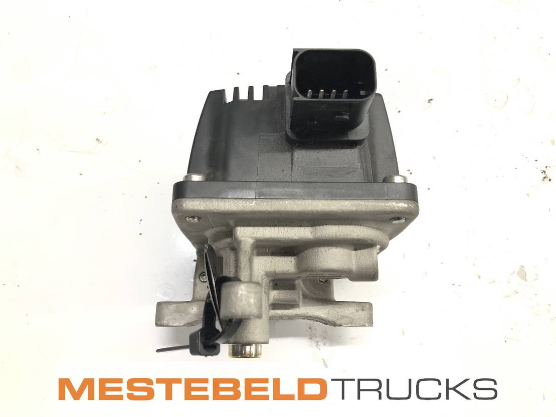 Mercedes-Benz Adblue doseermodule - Fuel system for Truck: picture 1 Mercedes-Benz Adblue doseermodule - Fuel system for Truck: picture 1