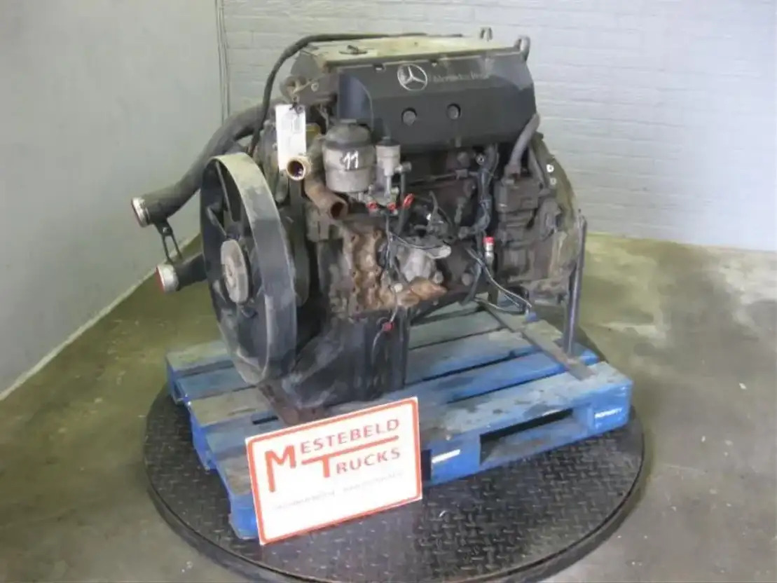 Mercedes-Benz Motor OM 904 LA II - Engine for Truck: picture 2 Mercedes-Benz Motor OM 904 LA II - Engine for Truck: picture 2