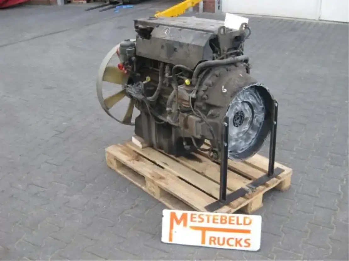 Mercedes-Benz OM 906 LA - Engine for Truck: picture 1 Mercedes-Benz OM 906 LA - Engine for Truck: picture 1