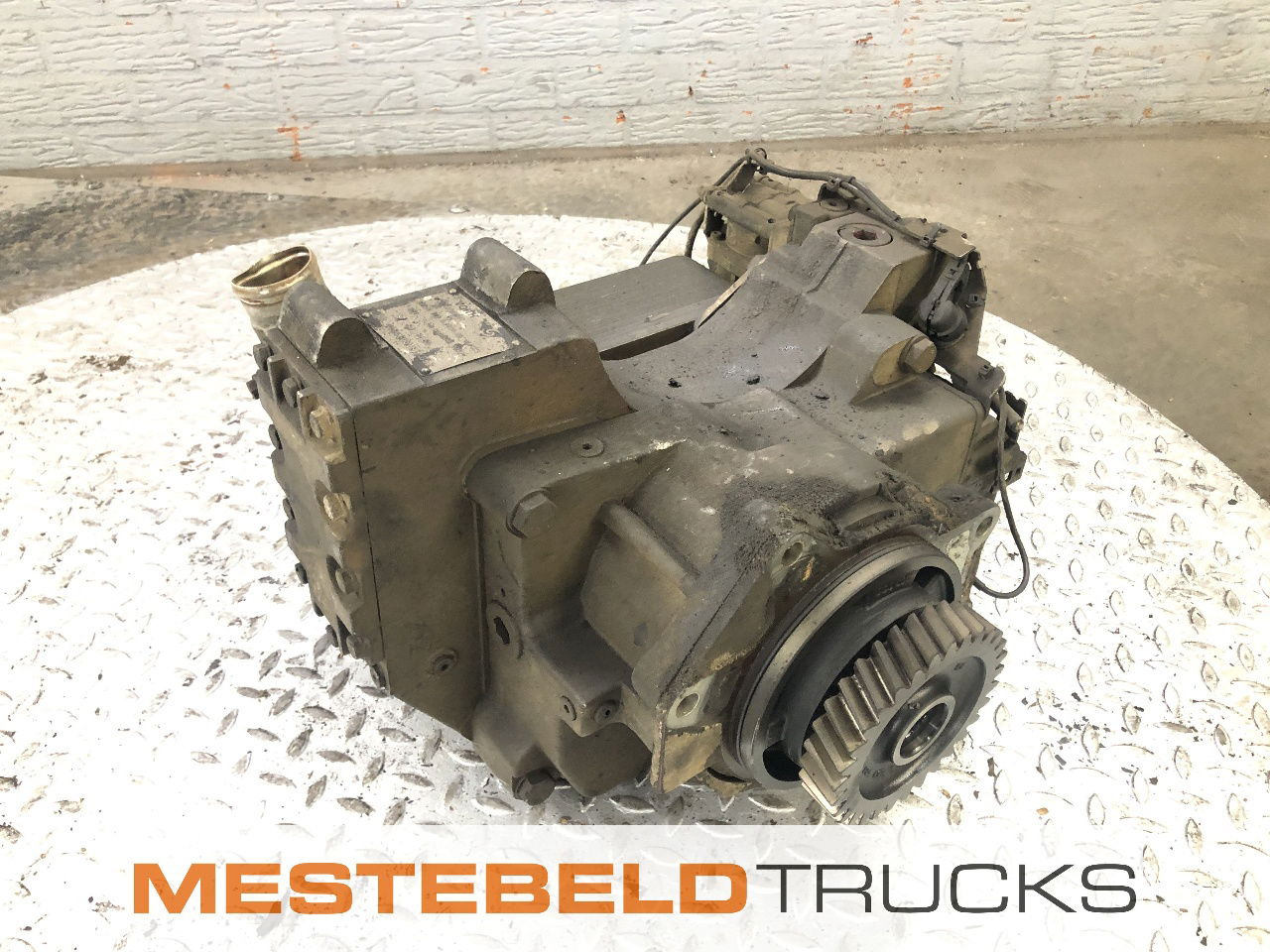 Mercedes-Benz Retarder Voith R115H - Gearbox and parts for Truck: picture 1 Mercedes-Benz Retarder Voith R115H - Gearbox and parts for Truck: picture 1