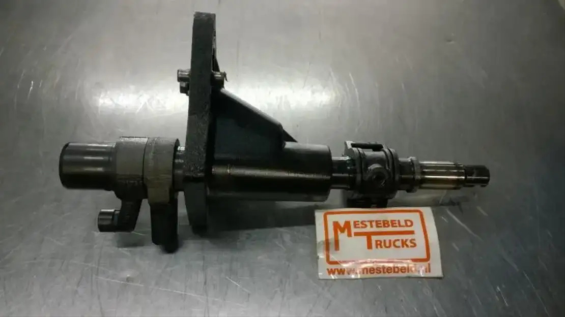 Mercedes-Benz Schakelstang met deksel - Gearbox and parts for Truck: picture 1 Mercedes-Benz Schakelstang met deksel - Gearbox and parts for Truck: picture 1