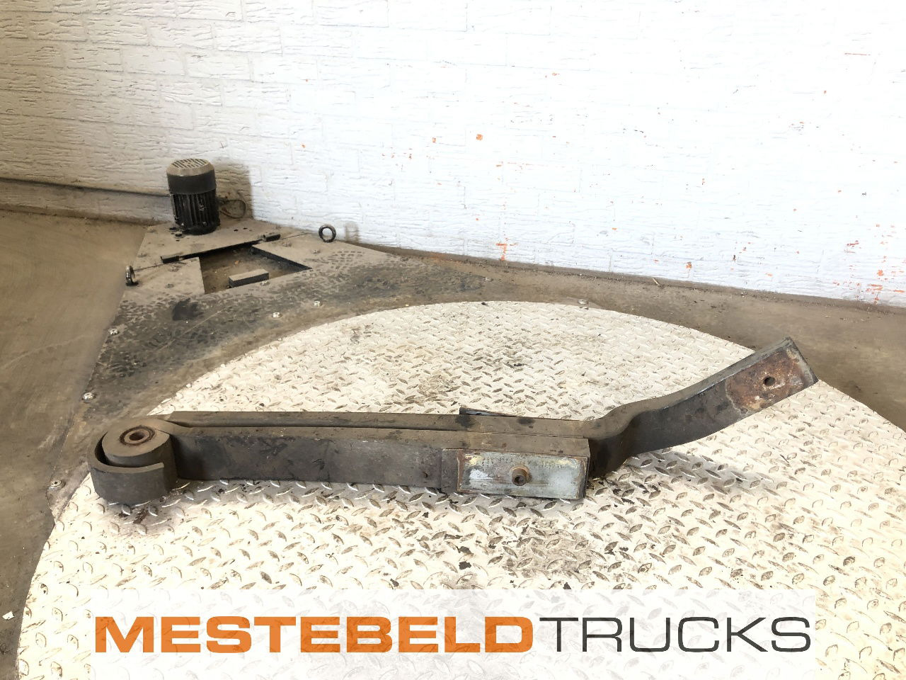 Renault Achterveer link - Frame/ Chassis for Truck: picture 1 Renault Achterveer link - Frame/ Chassis for Truck: picture 1