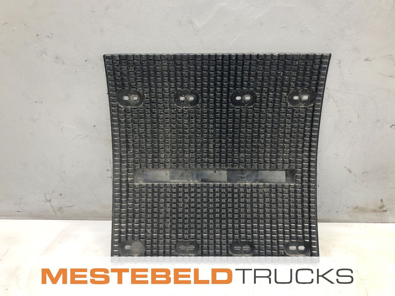 Scania Spatonderdrukking - Binnenwerk spatbord - Frame/ Chassis for Truck: picture 1 Scania Spatonderdrukking - Binnenwerk spatbord - Frame/ Chassis for Truck: picture 1