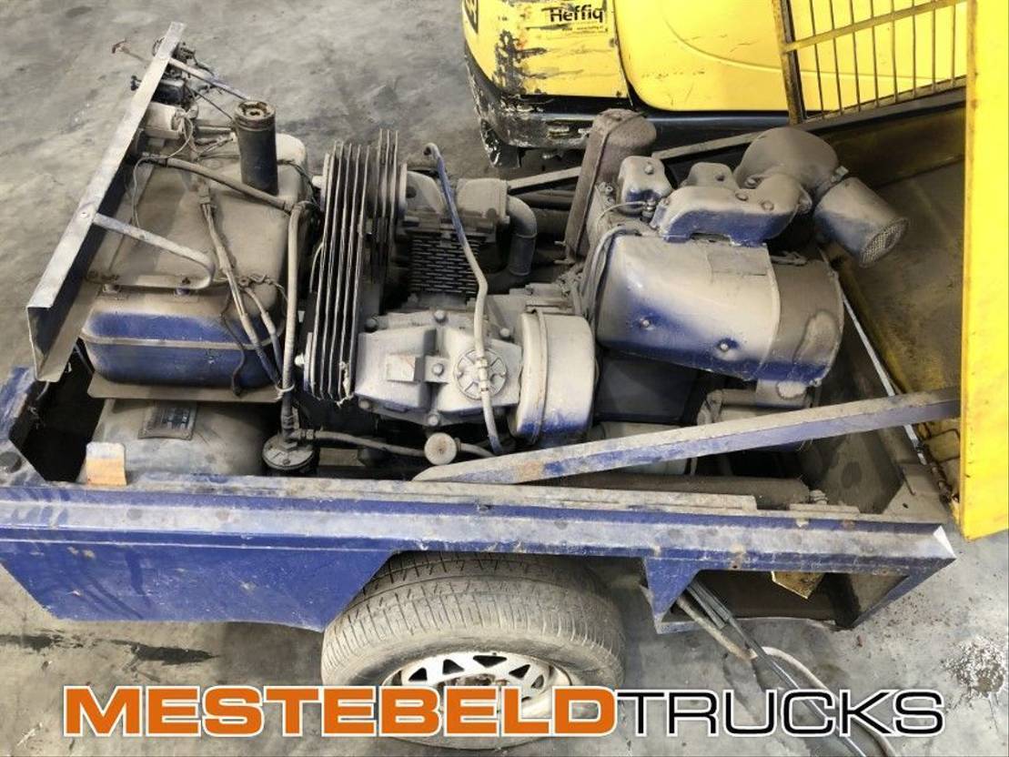 Deutz Compressor 2 cilinder - Spare parts for Truck: picture 2 Deutz Compressor 2 cilinder - Spare parts for Truck: picture 2
