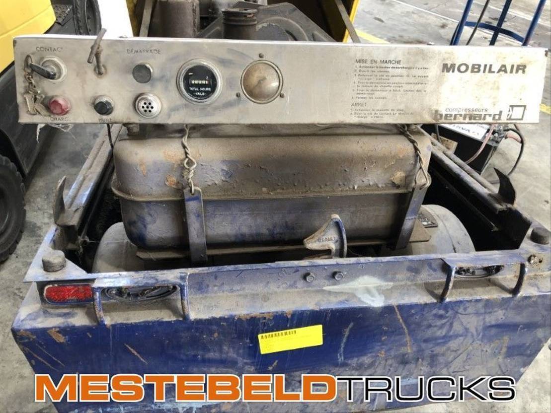 Deutz Compressor 2 cilinder - Spare parts for Truck: picture 1 Deutz Compressor 2 cilinder - Spare parts for Truck: picture 1