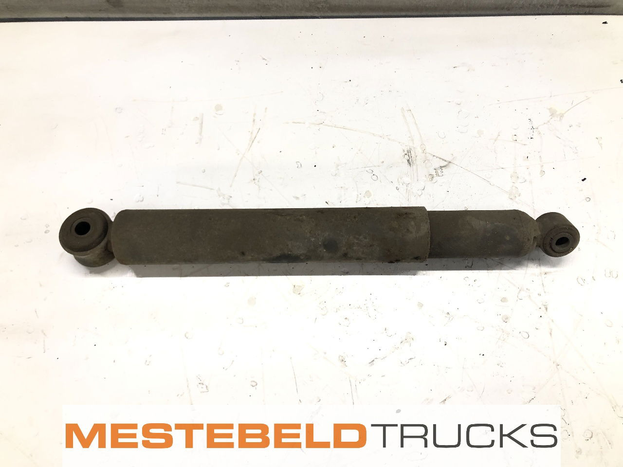 Volvo Schokbreker vooras FL6 - Frame/ Chassis for Truck: picture 1 Volvo Schokbreker vooras FL6 - Frame/ Chassis for Truck: picture 1