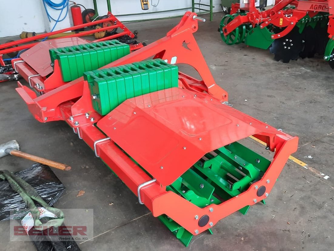 Agro-Masz Messerwalze Cutter 30 - Farm roller: picture 3 Agro-Masz Messerwalze Cutter 30 - Farm roller: picture 3