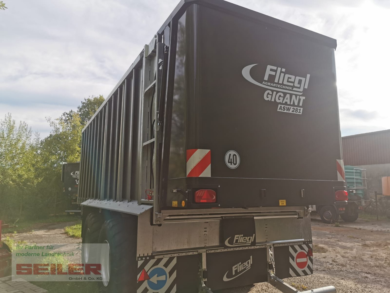 Fliegl ASW 281 GIGANT FOX 45m³ - Self-loading wagon: picture 4 Fliegl ASW 281 GIGANT FOX 45m³ - Self-loading wagon: picture 4