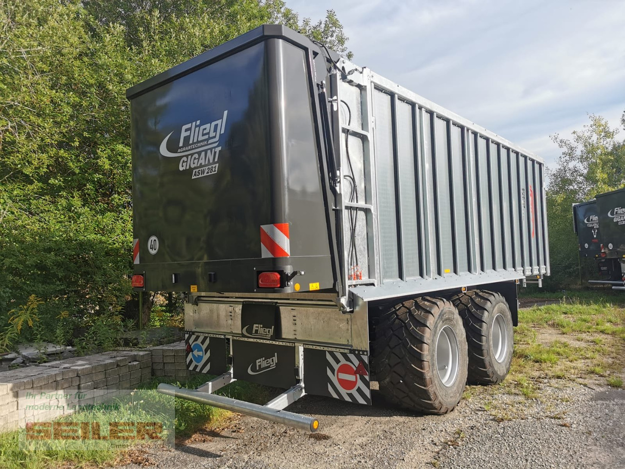 Fliegl ASW 281 GIGANT FOX 45m³ - Self-loading wagon: picture 3 Fliegl ASW 281 GIGANT FOX 45m³ - Self-loading wagon: picture 3