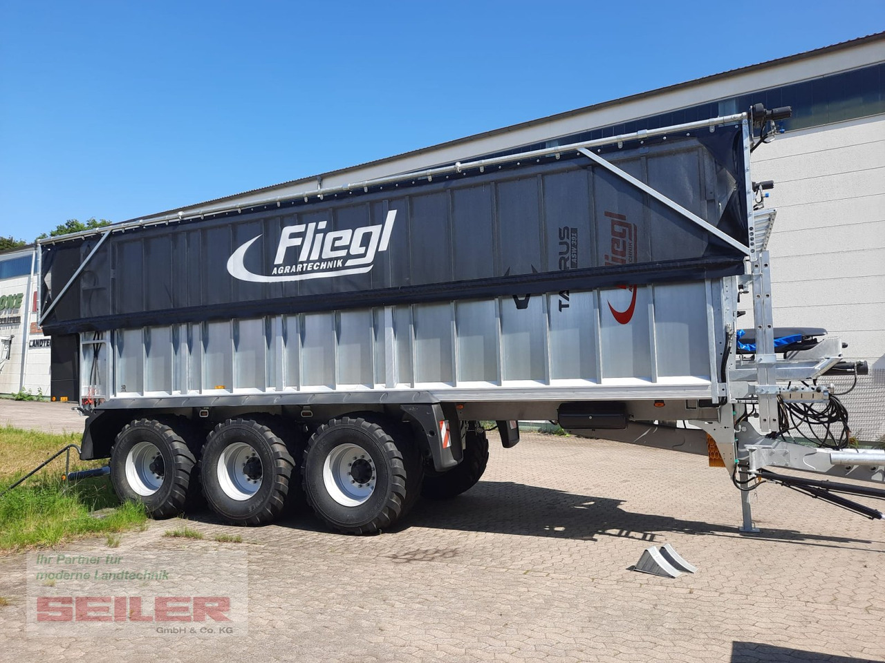 Fliegl ASW 391 TAURUS FOX 50m³ ZWL + Top Lift Light - Self-loading wagon: picture 1 Fliegl ASW 391 TAURUS FOX 50m³ ZWL + Top Lift Light - Self-loading wagon: picture 1