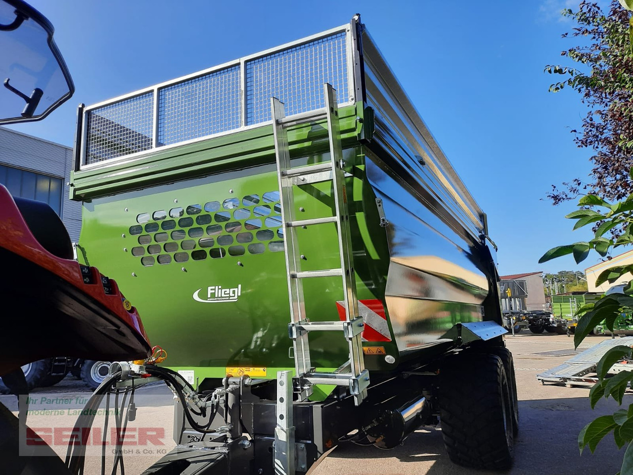 New Farm tipping trailer/ Dumper Fliegl TMK 264 FOX 32m³: picture 6
