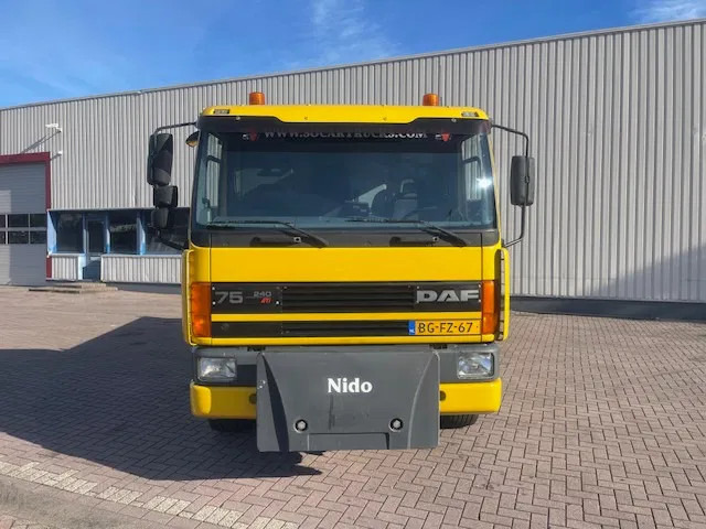 DAF CF 75.240 Automatic Euro 2 NL-Truck Original km's - Dropside/ Flatbed truck: picture 2 DAF CF 75.240 Automatic Euro 2 NL-Truck Original km's - Dropside/ Flatbed truck: picture 2