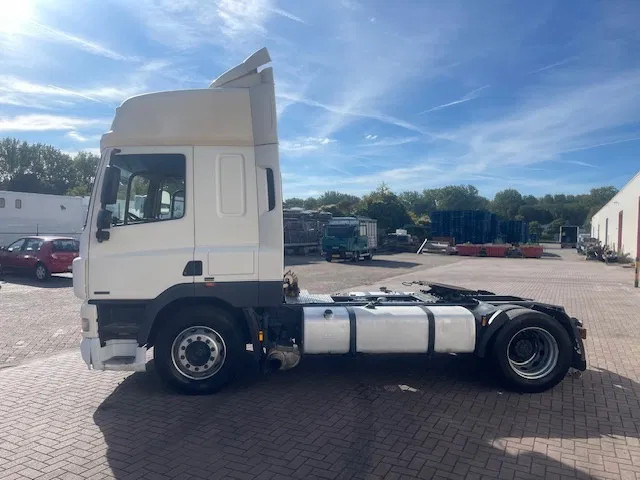DAF CF 85.410 Automatic 2 Tanks - Tractor unit: picture 4 DAF CF 85.410 Automatic 2 Tanks - Tractor unit: picture 4