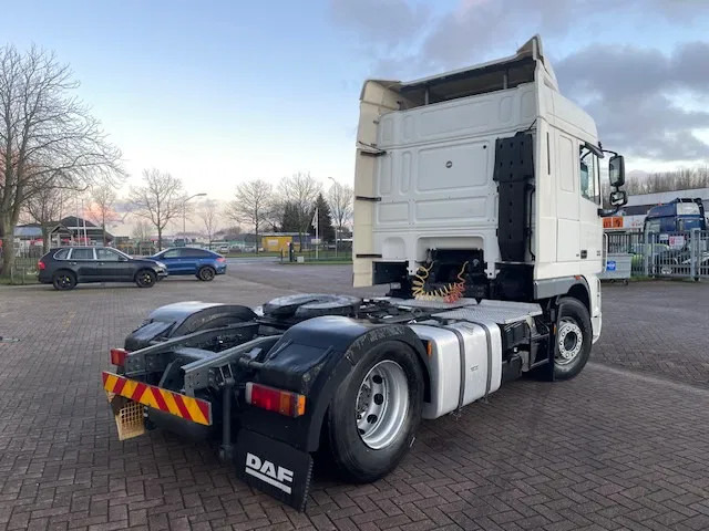 DAF XF 105.410 Euro 5 2 tanks Retarder Automatic - Tractor unit: picture 3 DAF XF 105.410 Euro 5 2 tanks Retarder Automatic - Tractor unit: picture 3