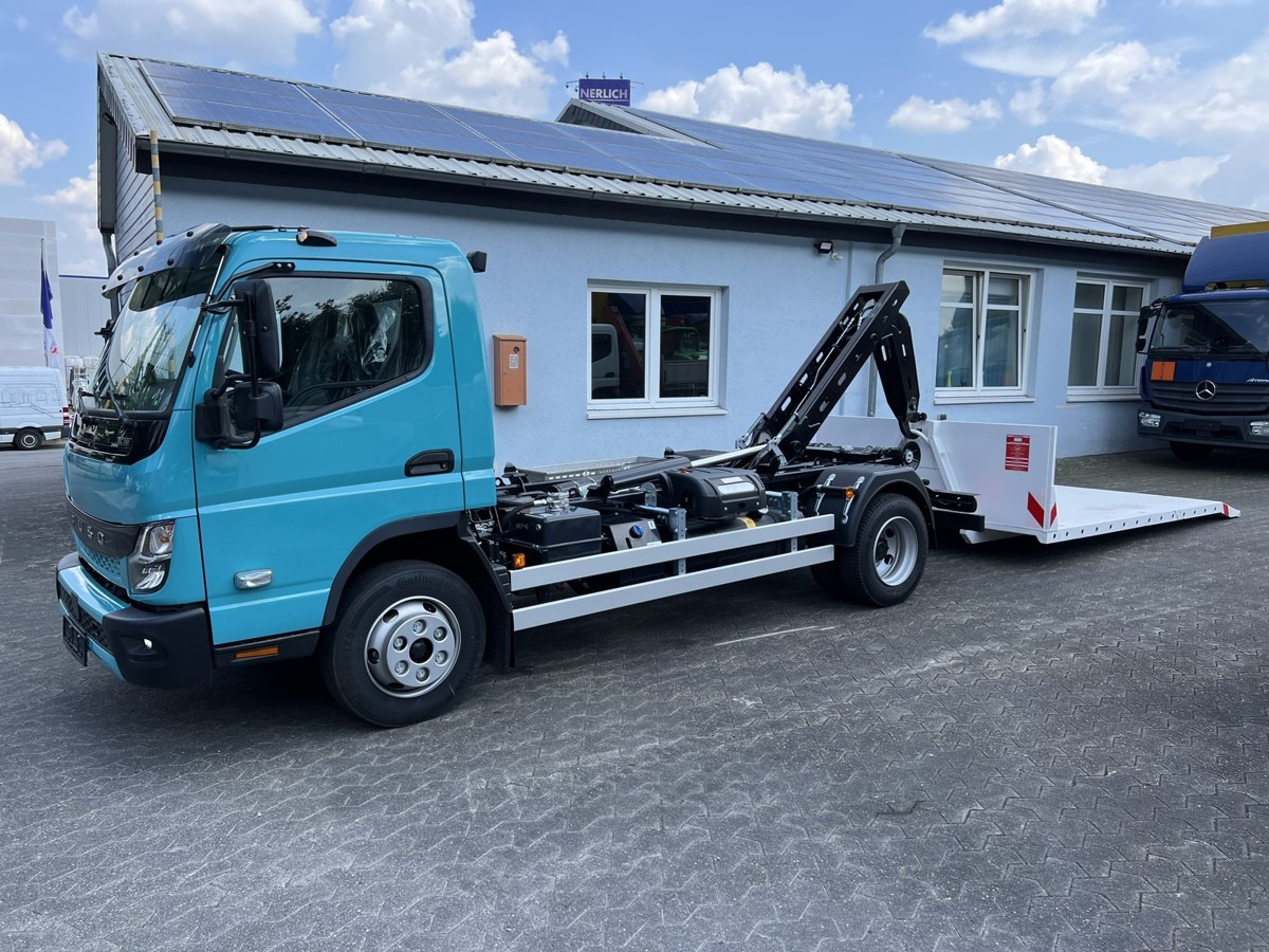 FUSO Canter FUSO 9C18 City Abrollkipper Krokbil Color - Hook lift truck, Crane truck: picture 1 FUSO Canter FUSO 9C18 City Abrollkipper Krokbil Color - Hook lift truck, Crane truck: picture 1