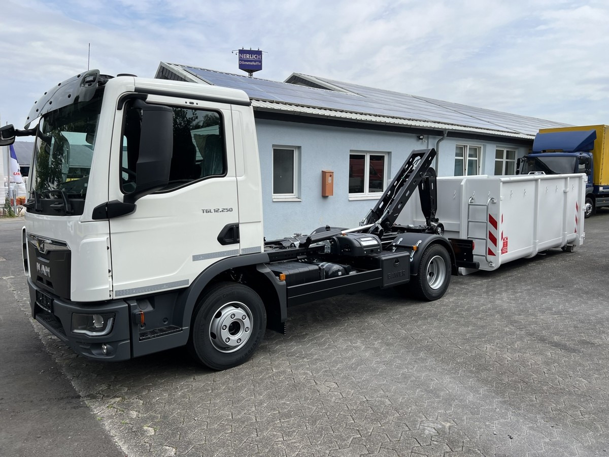 MAN TGL 12.250 BL NEU City Abrollkipper PowerMatic - Hook lift truck: picture 5 MAN TGL 12.250 BL NEU City Abrollkipper PowerMatic - Hook lift truck: picture 5