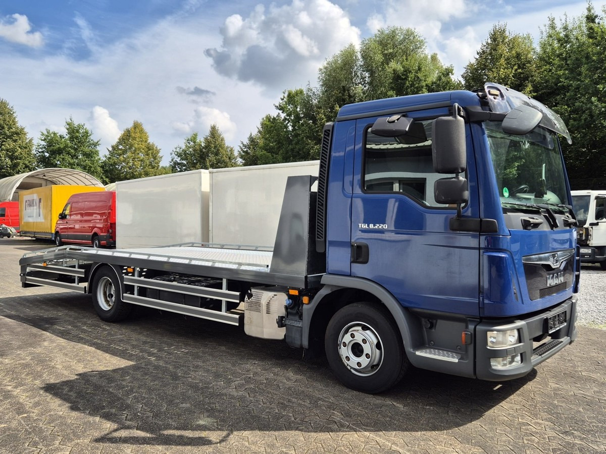 MAN TGL 8.220 BL Autotransporter Euro 6 AHK - Autotransporter truck, Van: picture 2 MAN TGL 8.220 BL Autotransporter Euro 6 AHK - Autotransporter truck, Van: picture 2