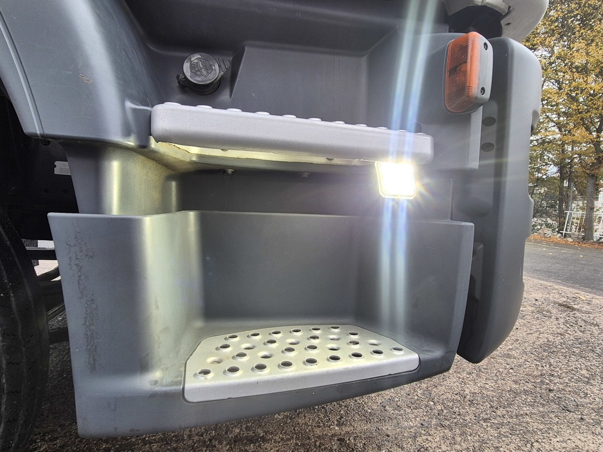 MAN TGM 15.290 BL Aut. Abrollkipper AHK - Hook lift truck: picture 5 MAN TGM 15.290 BL Aut. Abrollkipper AHK - Hook lift truck: picture 5