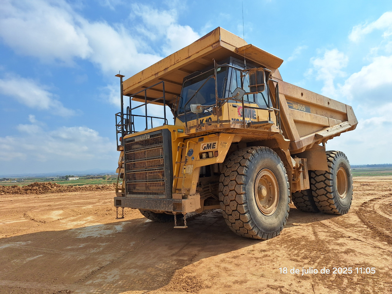 KOMATSU HD605 7-EO - Rigid dumper/ Rock truck: picture 1 KOMATSU HD605 7-EO - Rigid dumper/ Rock truck: picture 1