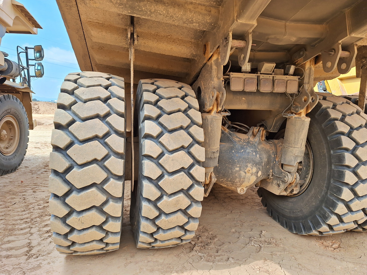 Rigid dumper/ Rock truck KOMATSU HD605 7-EO: picture 17 Rigid dumper/ Rock truck KOMATSU HD605 7-EO: picture 17