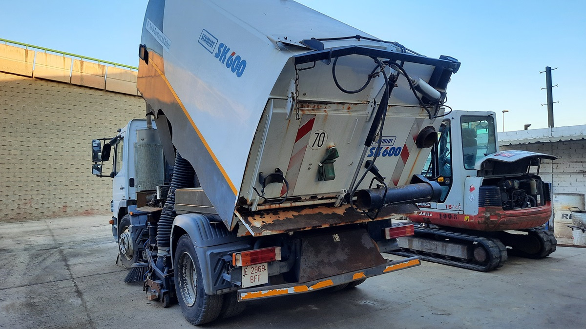 Road sweeper SCHMIDT SK600: picture 10