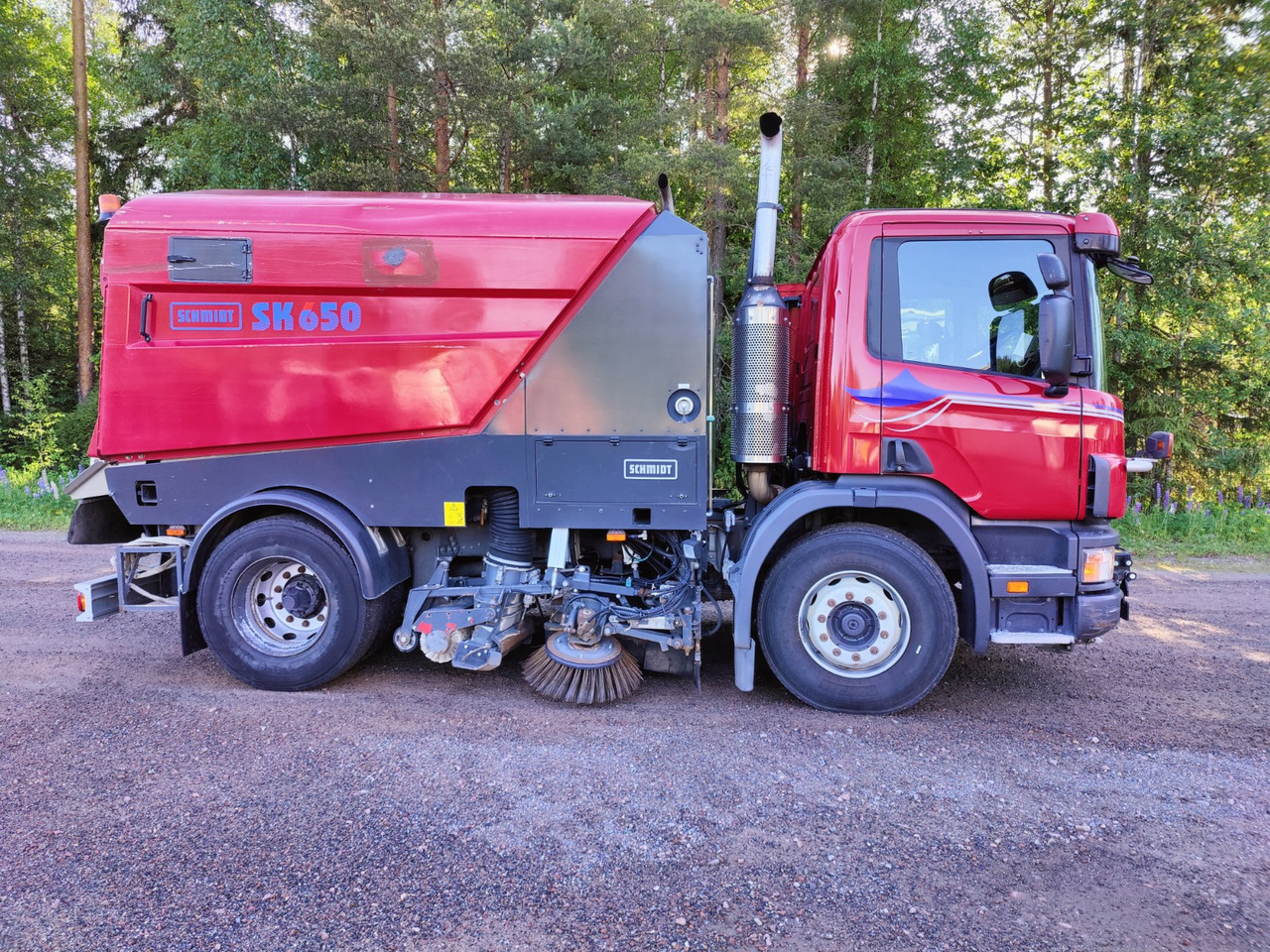 SCHMIDT SK650 / Scania P94 - Road sweeper: picture 5 SCHMIDT SK650 / Scania P94 - Road sweeper: picture 5