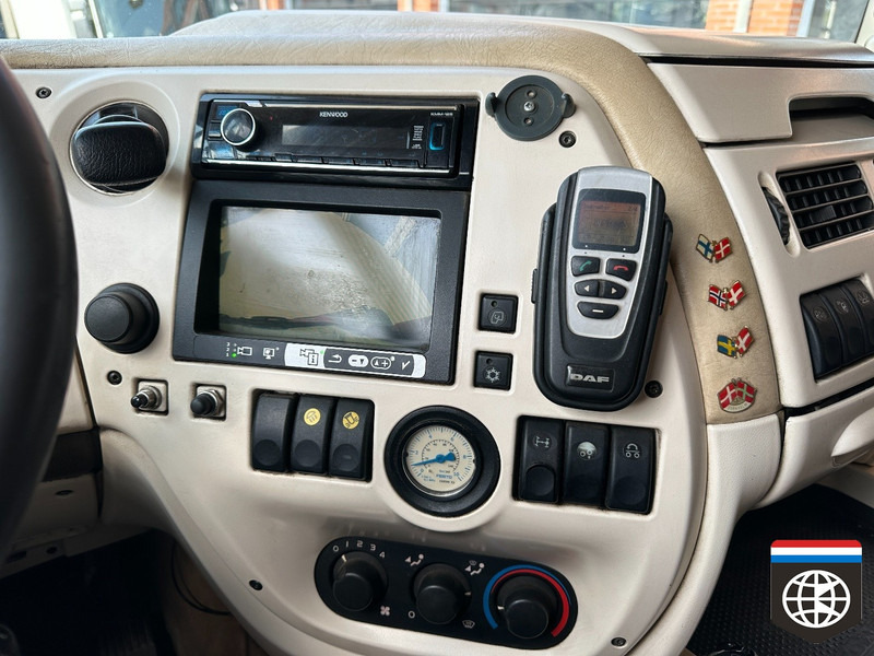 Leasing of DAF FAK XF105 510  * MANUAL 16x ZF ** PALLFINGER PK20002 ** PALIFT HOOK 25t ** 8X2/4 DAF FAK XF105 510  * MANUAL 16x ZF ** PALLFINGER PK20002 ** PALIFT HOOK 25t ** 8X2/4: picture 14