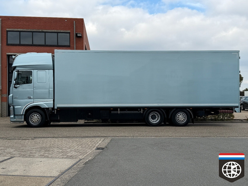 DAF XF 460 FAN TAIL LIFT / TRS / NIGHT A/C / RACING TEAM / CAMPER - Refrigerator truck: picture 3 DAF XF 460 FAN TAIL LIFT / TRS / NIGHT A/C / RACING TEAM / CAMPER - Refrigerator truck: picture 3