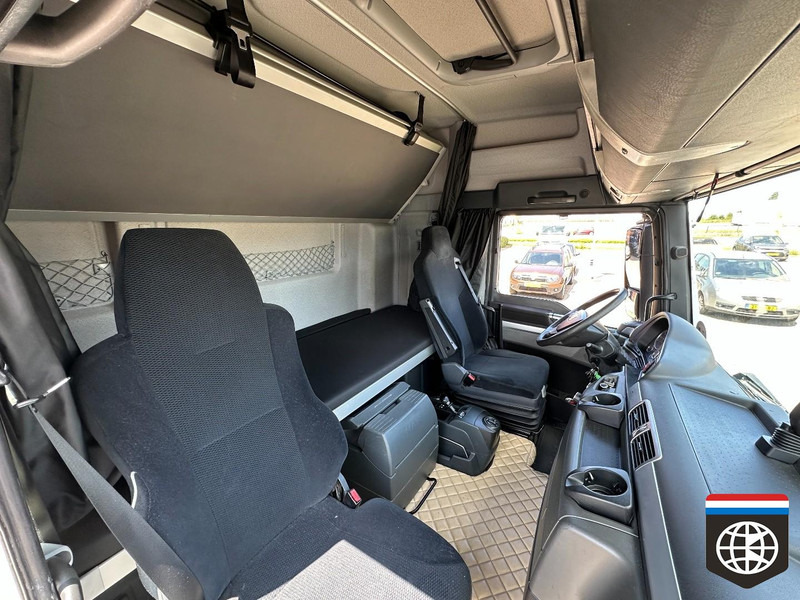 Curtainsider truck MAN TGX 26.480 RETARDER - NIGHT A/C - 130M3 COMBINATION: picture 19