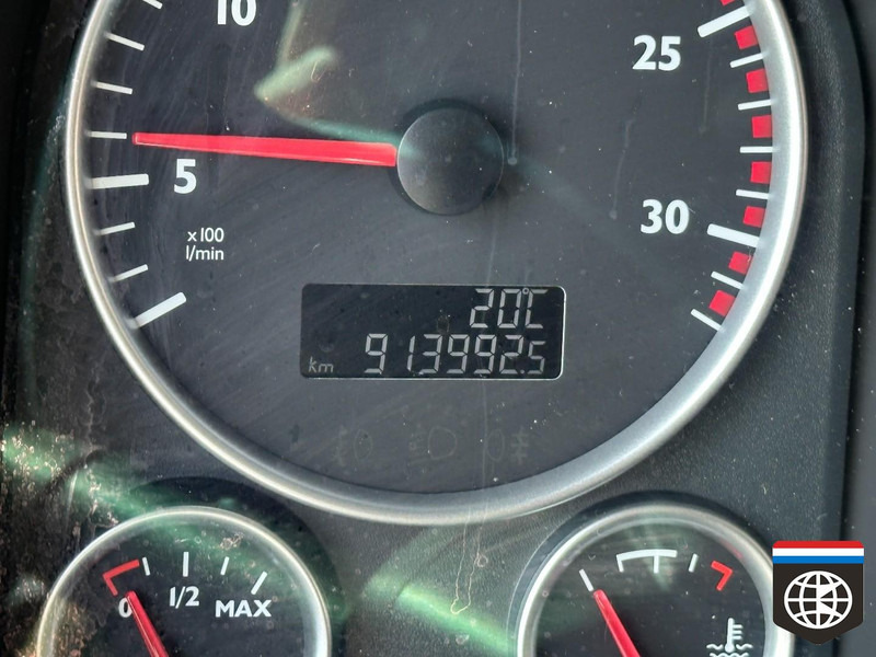 Curtainsider truck MAN TGX 26.480 RETARDER - NIGHT A/C - 130M3 COMBINATION: picture 17