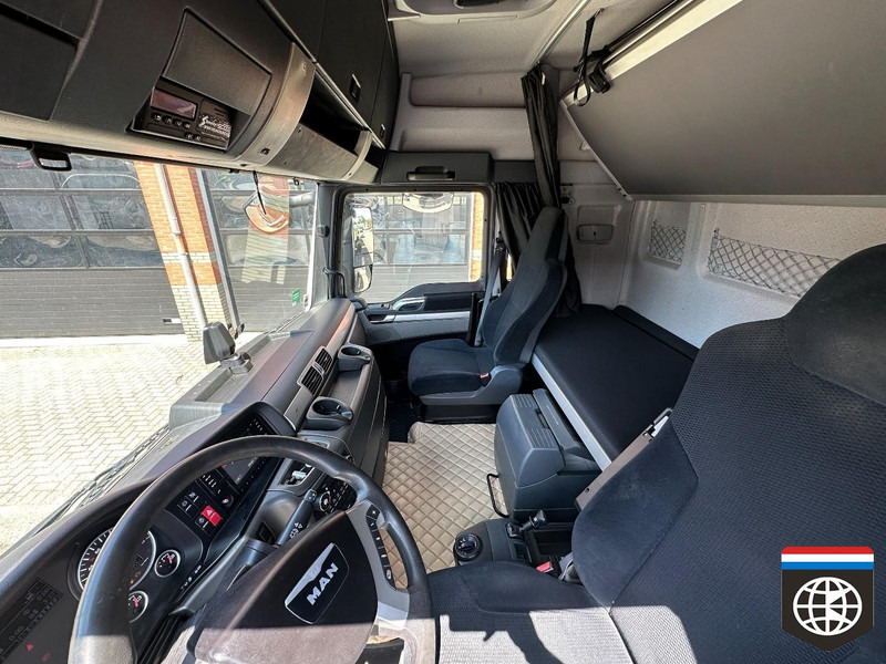 Curtainsider truck MAN TGX 26.480 RETARDER - NIGHT A/C - 130M3 COMBINATION: picture 14