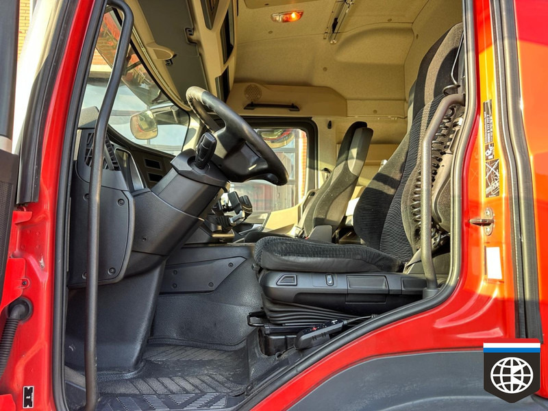 Tractor unit Mercedes-Benz ACTROS 1840 / STREAMSPACE / FULL SPOILER: picture 9