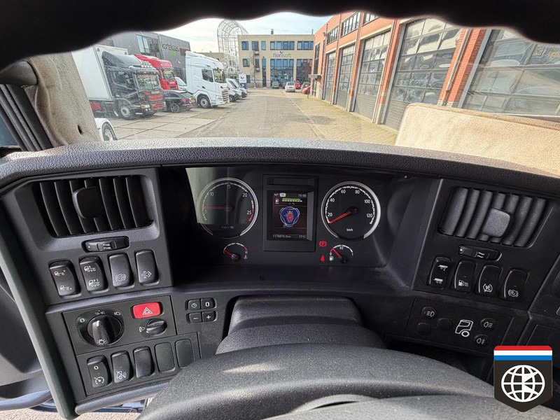 Tractor unit Scania R410 NIGHT A/C / 2X TANK / RETARDER / TUV: 06-26: picture 11