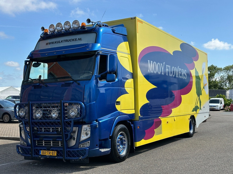 Volvo FH 460 EEV 4X2 HORSES / RACE TEAM / HOLLAND TRUCK - Refrigerator truck: picture 3 Volvo FH 460 EEV 4X2 HORSES / RACE TEAM / HOLLAND TRUCK - Refrigerator truck: picture 3