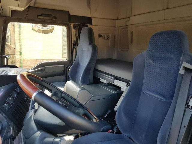 Interior photo 2: Box truck MAN TGL 12.210 4x2 BL Interior photo 2: Box truck MAN TGL 12.210 4x2 BL