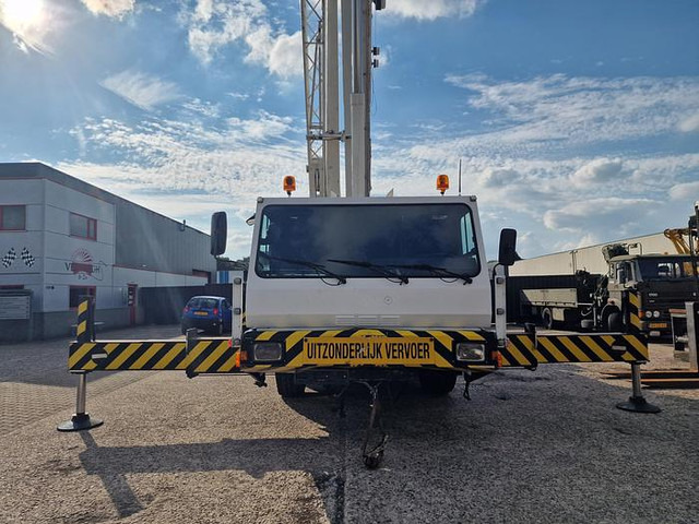 P&H S60 Century 2 - Rough terrain crane: picture 2 P&H S60 Century 2 - Rough terrain crane: picture 2
