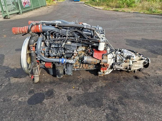 Renault Midliner 180 - Spare parts: picture 2 Renault Midliner 180 - Spare parts: picture 2