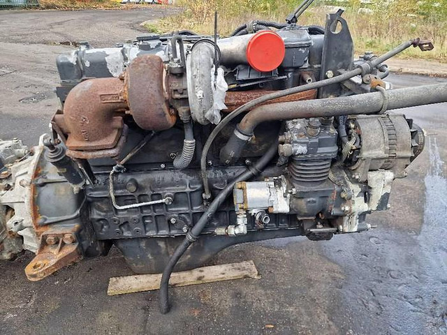 Renault Midliner 180 - Spare parts: picture 5 Renault Midliner 180 - Spare parts: picture 5