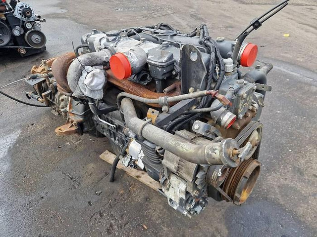 Renault Midliner 180 - Spare parts: picture 4 Renault Midliner 180 - Spare parts: picture 4