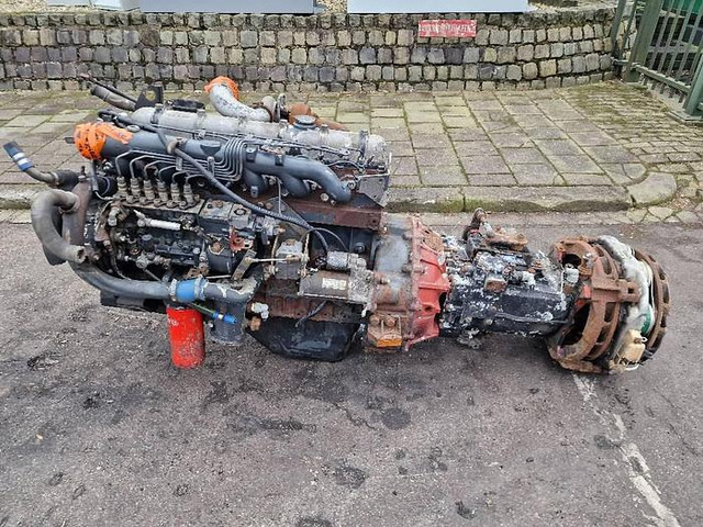 Renault Midliner 210 - Spare parts: picture 1 Renault Midliner 210 - Spare parts: picture 1