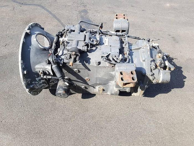 Scania GRS890 - Spare parts: picture 2 Scania GRS890 - Spare parts: picture 2